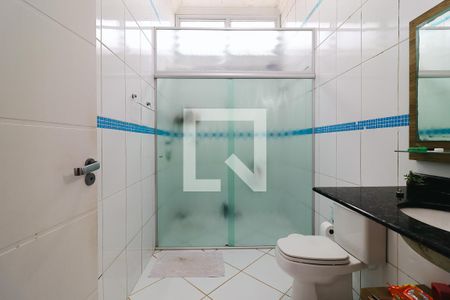 Casa à venda com 250m², 3 quartos e 2 vagas Casa à venda com 250m², 3 quartos e 2 vagasBanheiro da Suíte