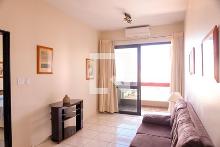 Sala de apartamento para alugar com 1 quarto, 45m² em Centro, Ribeirão Preto