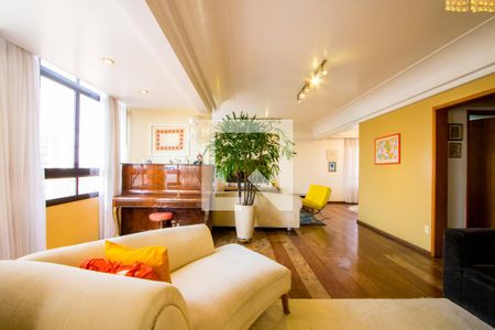 Sala de apartamento à venda com 4 quartos, 200m² em Vila Gilda, Santo André