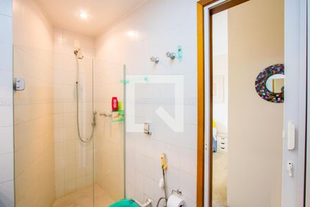 Apartamento à venda com 200m², 4 quartos e 3 vagas Apartamento à venda com 200m², 4 quartos e 3 vagasBanheiro do quarto 2