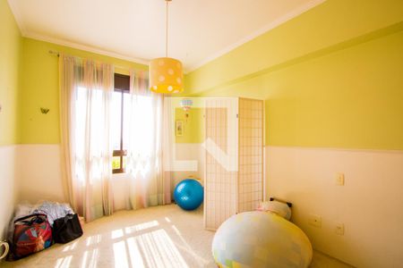 Apartamento à venda com 200m², 4 quartos e 3 vagas Apartamento à venda com 200m², 4 quartos e 3 vagasQuarto 4