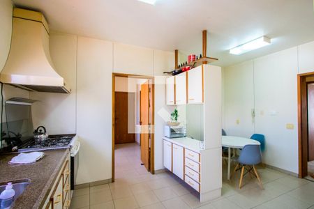 Apartamento à venda com 200m², 4 quartos e 3 vagas Apartamento à venda com 200m², 4 quartos e 3 vagasCopa/Cozinha
