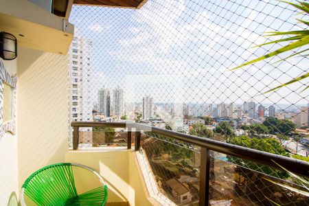 Apartamento à venda com 200m², 4 quartos e 3 vagas Apartamento à venda com 200m², 4 quartos e 3 vagasVaranda do quarto 1