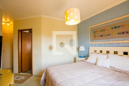 Apartamento à venda com 200m², 4 quartos e 3 vagas Apartamento à venda com 200m², 4 quartos e 3 vagasQuarto 1 - Suíte