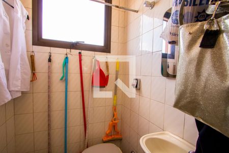 Apartamento à venda com 200m², 4 quartos e 3 vagas Apartamento à venda com 200m², 4 quartos e 3 vagasLavabo