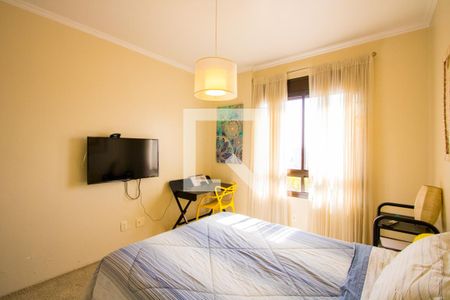 Apartamento à venda com 200m², 4 quartos e 3 vagas Apartamento à venda com 200m², 4 quartos e 3 vagasQuarto 2 - Suíte