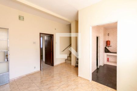 Sala de casa à venda com 3 quartos, 182m² em Santo Antônio, Belo Horizonte