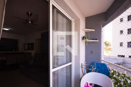 Varanda  de apartamento à venda com 3 quartos, 75m² em Vila Vermelha, São Paulo