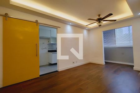 Sala de apartamento para alugar com 1 quarto, 50m² em Recreio dos Bandeirantes, Rio de Janeiro