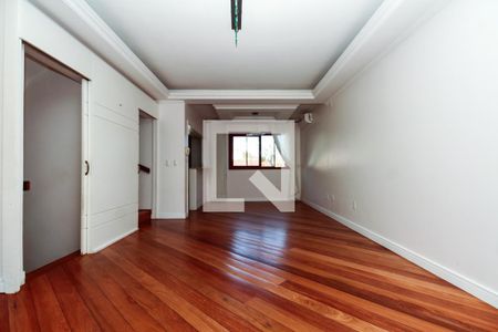 Sala de casa de condomínio à venda com 3 quartos, 211m² em Cristal, Porto Alegre