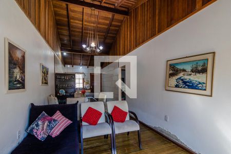 Sala de casa à venda com 2 quartos, 100m² em Serraria, Porto Alegre