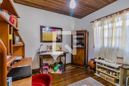 Quarto 2 de casa à venda com 2 quartos, 100m² em Serraria, Porto Alegre