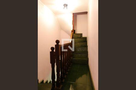 Escada de casa à venda com 3 quartos, 232m² em Parque Capuava, Santo André