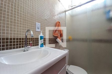 Banheiro de apartamento à venda com 2 quartos, 85m² em Parque Industrial, Campinas