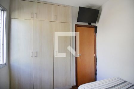 Quarto 2 de apartamento para alugar com 3 quartos, 94m² em Sagrada Família, Belo Horizonte