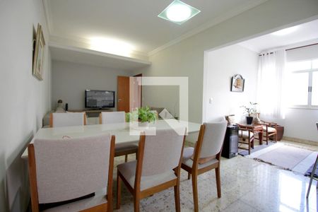 Sala de apartamento à venda com 3 quartos, 94m² em Sagrada Família, Belo Horizonte