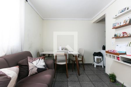 Sala de apartamento para alugar com 2 quartos, 48m² em Vila Jacuí, São Paulo