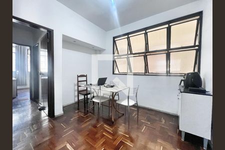 Sala de apartamento à venda com 3 quartos, 97m² em Alto Barroca, Belo Horizonte