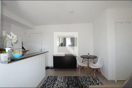 Sala de apartamento à venda com 2 quartos, 45m² em Irajá, Rio de Janeiro