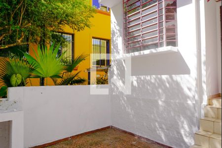 Casa à venda com 120m², 2 quartos e sem vaga Casa à venda com 120m², 2 quartos e sem vagaQuintal / Area de Serviço
