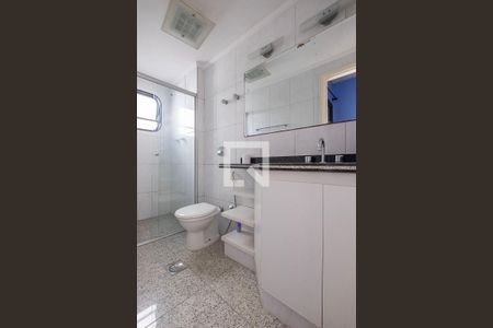 Suíte - Banheiro de apartamento à venda com 4 quartos, 103m² em Alto de Pinheiros, São Paulo