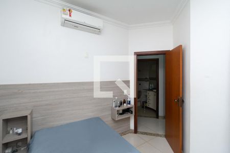 Quarto 1 de casa à venda com 3 quartos, 405m² em Jardim Riacho das Pedras, Contagem