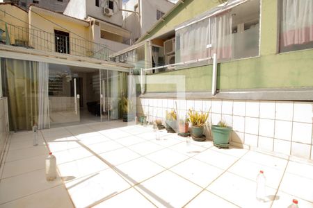 Casa à venda com 158m², 4 quartos e 1 vaga Casa à venda com 158m², 4 quartos e 1 vagaQuintal