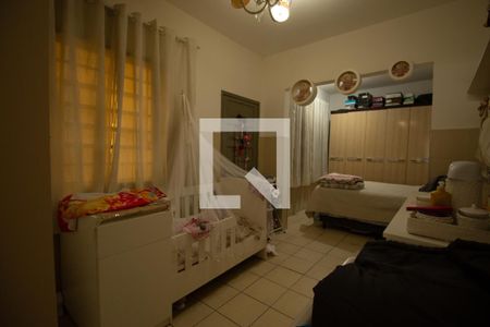 Casa à venda com 158m², 4 quartos e 1 vaga Casa à venda com 158m², 4 quartos e 1 vagaQuarto 4