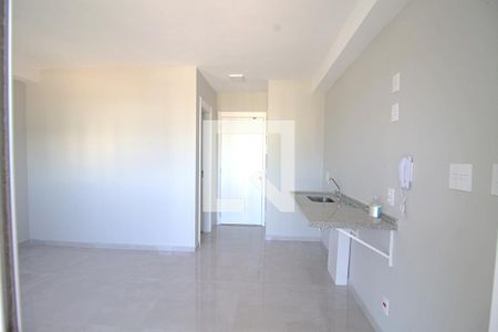 Quarto e cozinha de kitnet/studio à venda com 1 quarto, 24m² em Vila Andrade, São Paulo