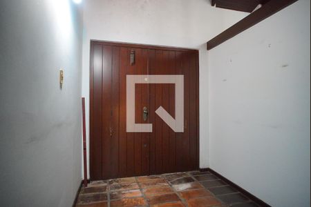 Hall de Entrada de casa para alugar com 3 quartos, 272m² em Boa Vista, Porto Alegre