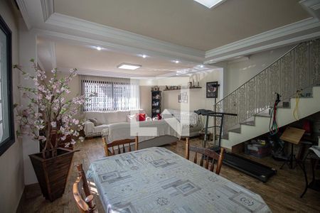 Sala de casa à venda com 4 quartos, 180m² em Ipiranga, São Paulo
