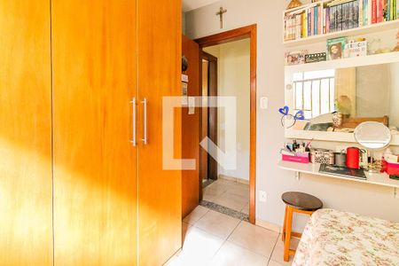 Quarto 1 de casa à venda com 3 quartos, 525m² em Mantiqueira, Belo Horizonte