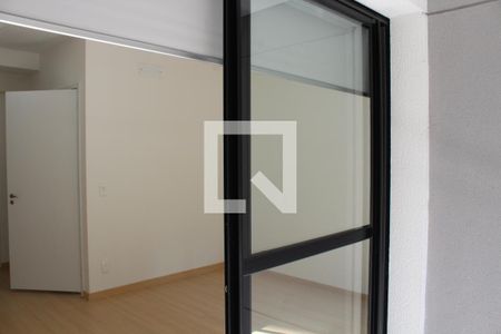 Quarto/Sacada de kitnet/studio para alugar com 1 quarto, 30m² em Perdizes, São Paulo