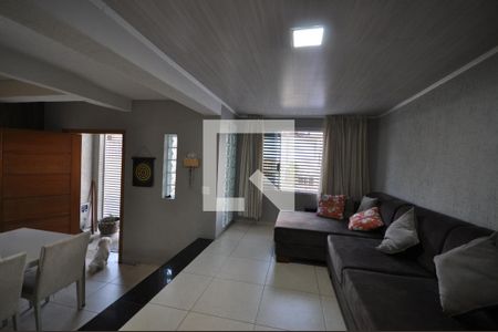 Sala de casa à venda com 3 quartos, 118m² em Vila Medeiros, São Paulo