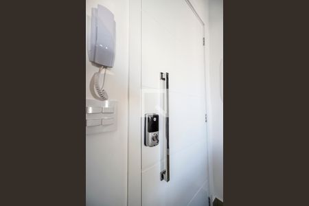 Fechadura eletrônica de apartamento para alugar com 2 quartos, 66m² em Vila Azevedo, São Paulo