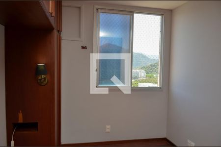 Quarto  de apartamento à venda com 1 quarto, 60m² em Barra da Tijuca, Rio de Janeiro