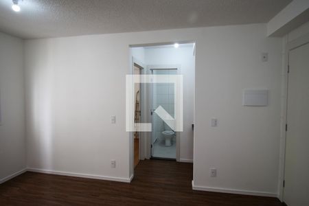 Sala de apartamento para alugar com 2 quartos, 35m² em Jardim Santo Antonio, São Paulo