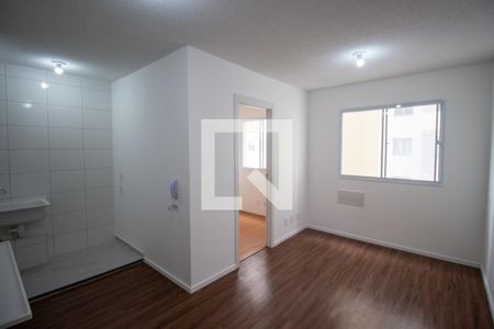 Sala de apartamento para alugar com 2 quartos, 35m² em Jardim Santo Antonio, São Paulo