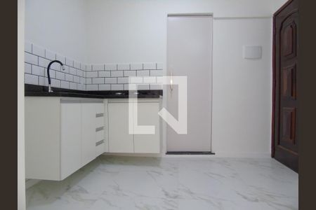 Cozinha de kitnet/studio para alugar com 1 quarto, 37m² em Centro, Rio de Janeiro