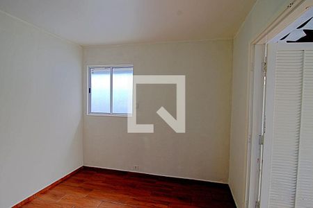 Sala de casa para alugar com 2 quartos, 94m² em Jardim Maria Rosa, Taboão da Serra