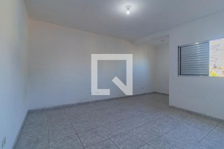 Quarto 2 de casa para alugar com 2 quartos, 90m² em Vila Pirajussara, São Paulo