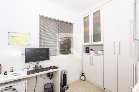 Quarto 2 de apartamento para alugar com 2 quartos, 49m² em Vila Vermelha, São Paulo