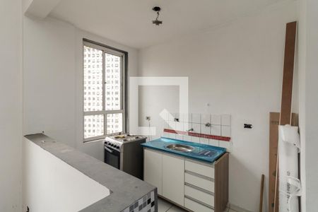 Cozinha de kitnet/studio à venda com 1 quarto, 26m² em Sé, São Paulo