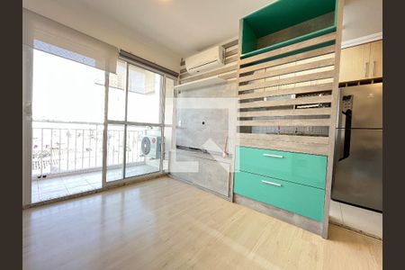 Sala de apartamento para alugar com 2 quartos, 53m² em Vila Alexandria, São Paulo