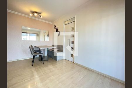 Sala de apartamento para alugar com 2 quartos, 53m² em Vila Alexandria, São Paulo