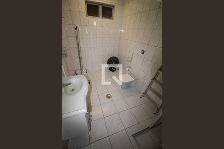Banheiro de casa para alugar com 4 quartos, 300m² em Planalto Paulista, São Paulo