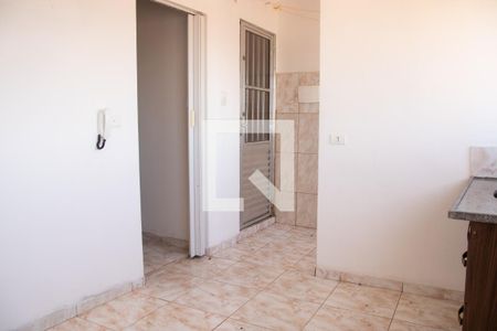 Sala e Cozinha de apartamento para alugar com 1 quarto, 55m² em Vila Nivi, São Paulo