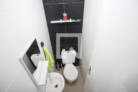 Lavabo de casa de condomínio à venda com 3 quartos, 80m² em Taquara, Rio de Janeiro