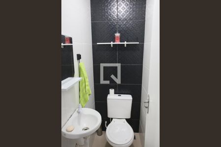 Lavabo de casa de condomínio à venda com 3 quartos, 80m² em Taquara, Rio de Janeiro