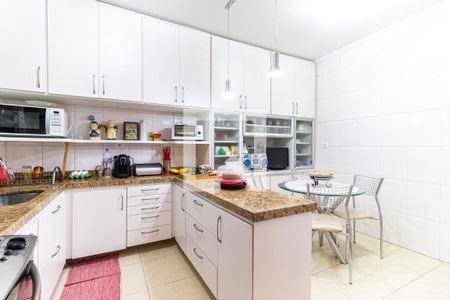 Cozinha/Copa de casa à venda com 4 quartos, 207m² em Vila Campo Grande, São Paulo